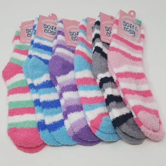 6 x Women Extra Soft Fuzzy Striped Mid-Calf Socks - Picture 1 of 2